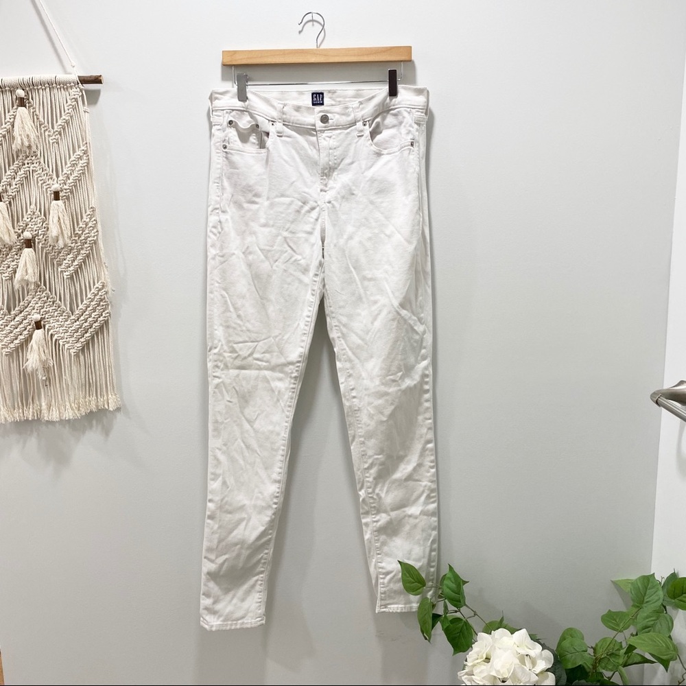 EUC GAP white skinny jeans sz 31L